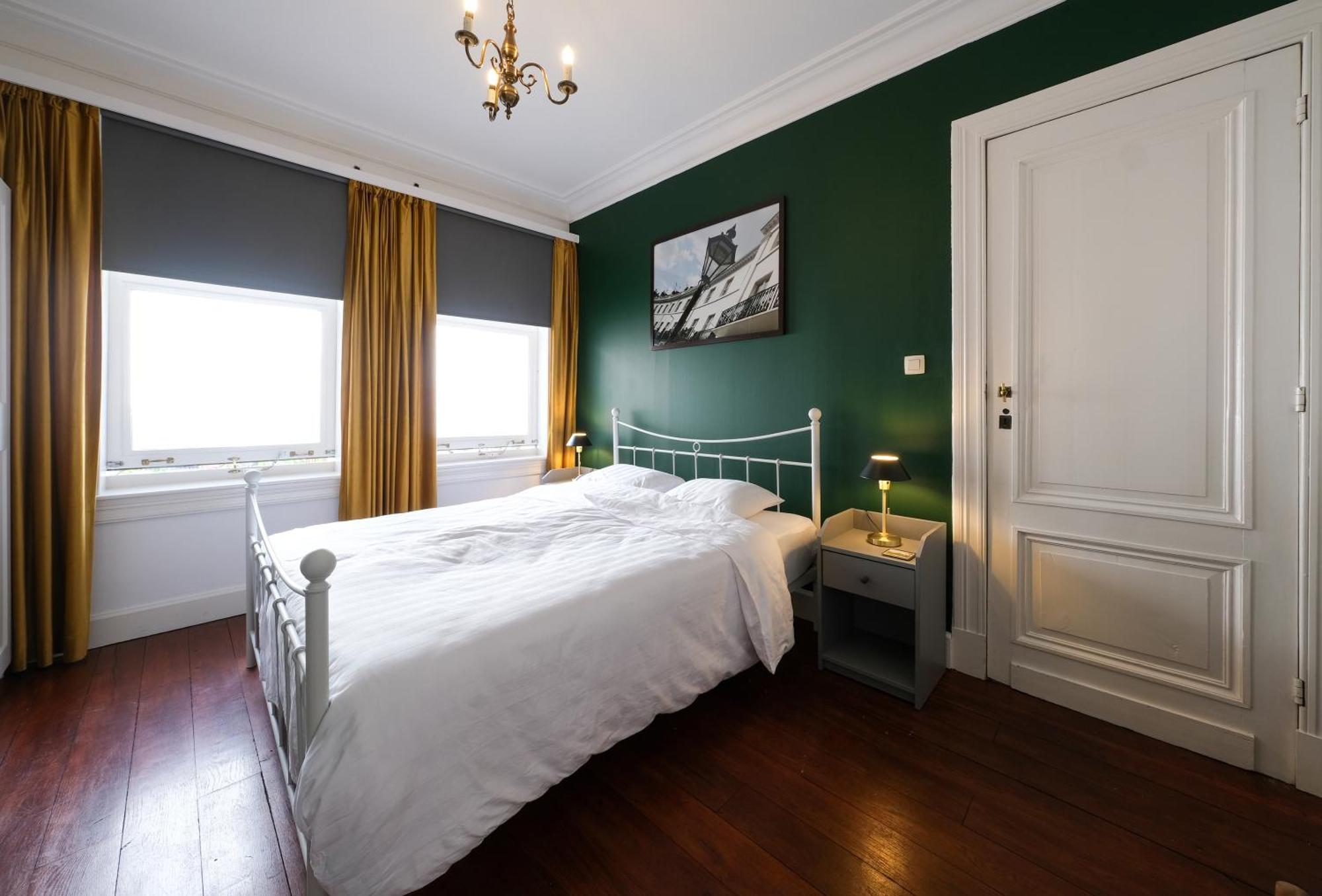 Your Homestay In A Bibliophile Mansion Antwerp Luaran gambar