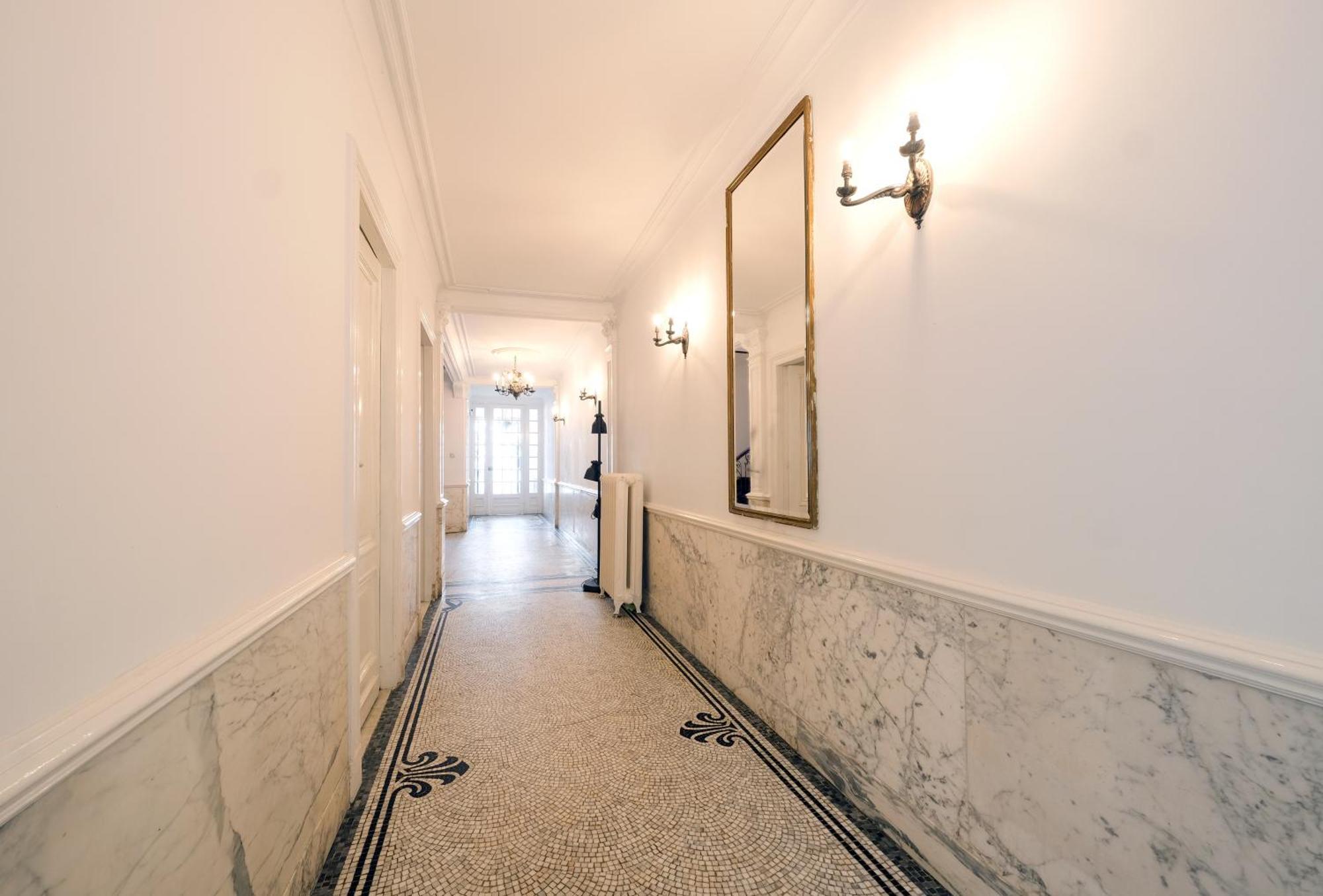 Your Homestay In A Bibliophile Mansion Antwerp Luaran gambar